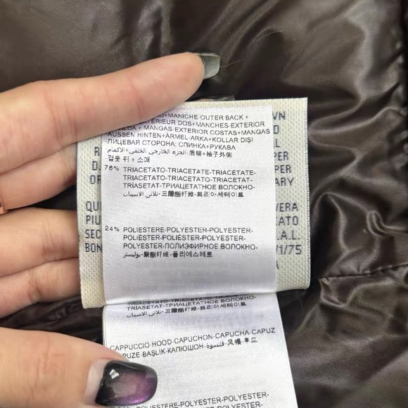 🚩steal Authentic Moncler White and Gray Fur-Trimmed Puffer Jacket - Picture 5 of 6